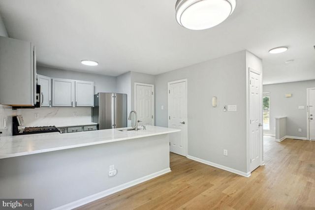 6146 KENDRA WAY, Centreville, VA 20121