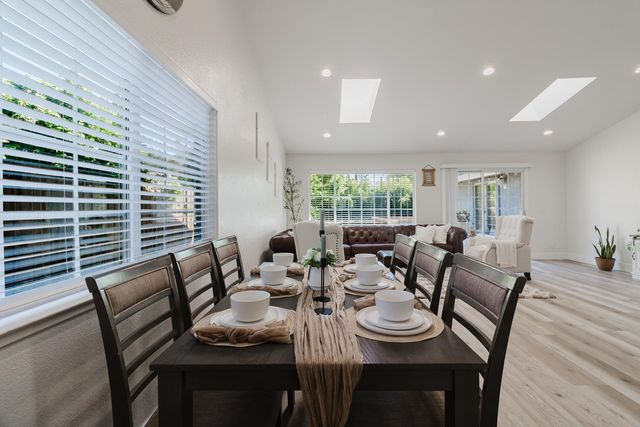 3414 Club Ln, Sacramento, CA 95821