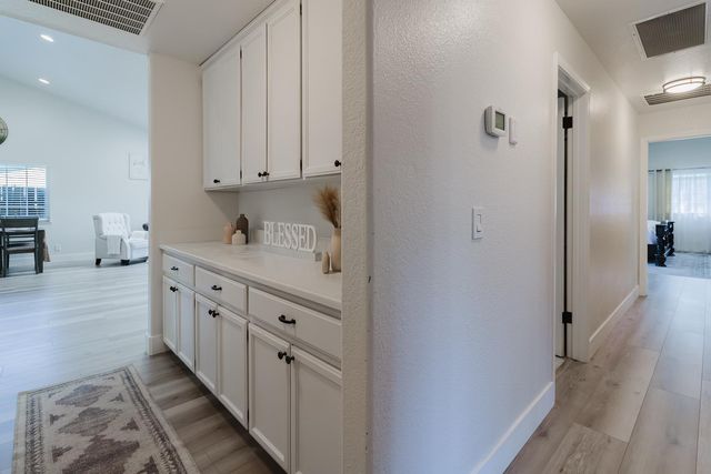 3414 Club Ln, Sacramento, CA 95821