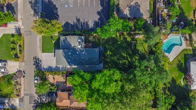 3414 Club Ln, Sacramento, CA 95821