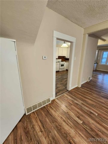 25 Kent Street, Hamburg, NY 14219