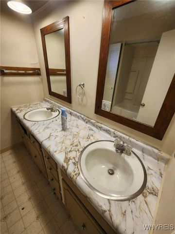 25 Kent Street, Hamburg, NY 14219