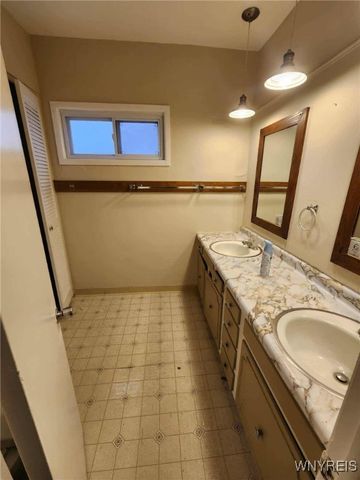 25 Kent Street, Hamburg, NY 14219