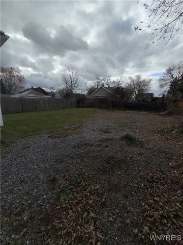 25 Kent Street, Hamburg, NY 14219