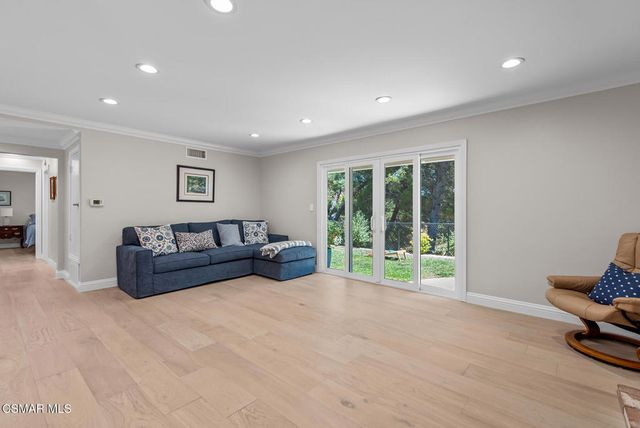 364 Longwood Court, Newbury Park, CA 91320