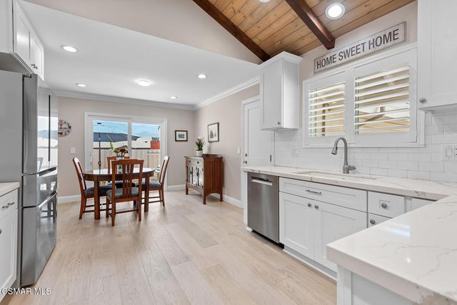 364 Longwood Court, Newbury Park, CA 91320