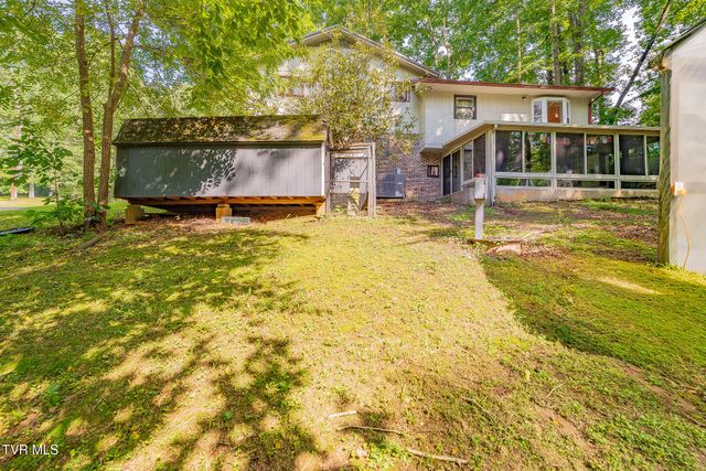 625 Dover Avenue, Mount Carmel, TN 37645