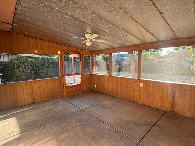 5420 70th St, Sacramento, CA 95820