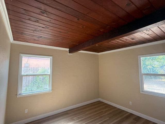 5420 70th St, Sacramento, CA 95820