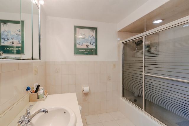 19 Miriam Road, Waltham, MA 02451