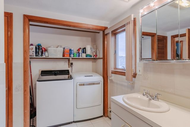 19 Miriam Road, Waltham, MA 02451