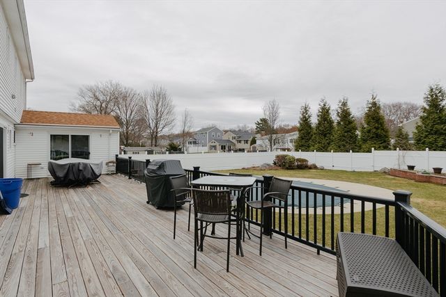 19 Miriam Road, Waltham, MA 02451