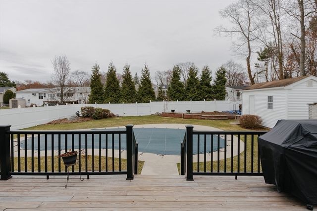 19 Miriam Road, Waltham, MA 02451
