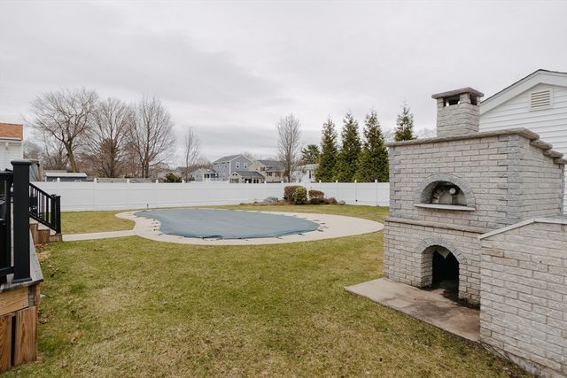 19 Miriam Road, Waltham, MA 02451