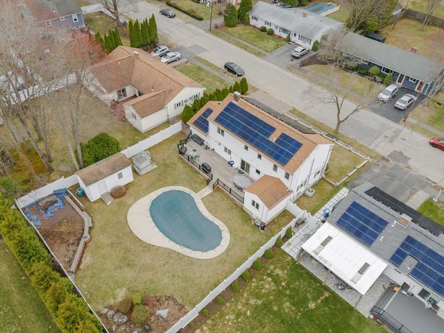 19 Miriam Road, Waltham, MA 02451