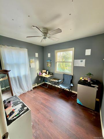 314 River Road, Shirley, NY 11967