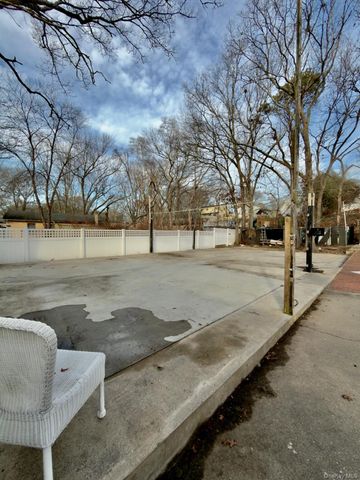 314 River Road, Shirley, NY 11967