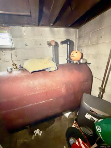 314 River Road, Shirley, NY 11967