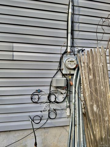 314 River Road, Shirley, NY 11967