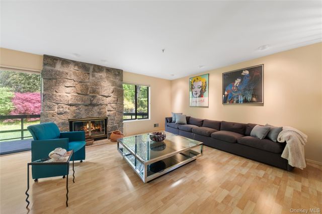 161 Stone Oaks Drive, Hartsdale, NY 10530