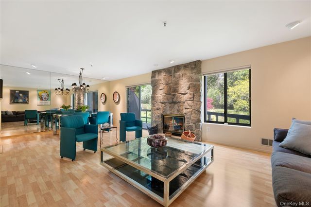 161 Stone Oaks Drive, Hartsdale, NY 10530