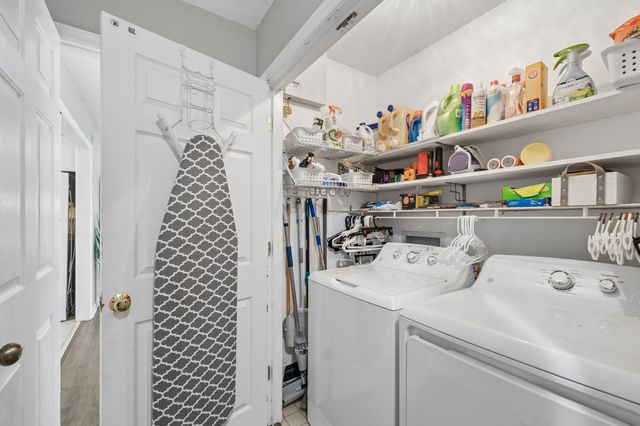 2014 Stonebrook Dr, Murfreesboro, TN 37128