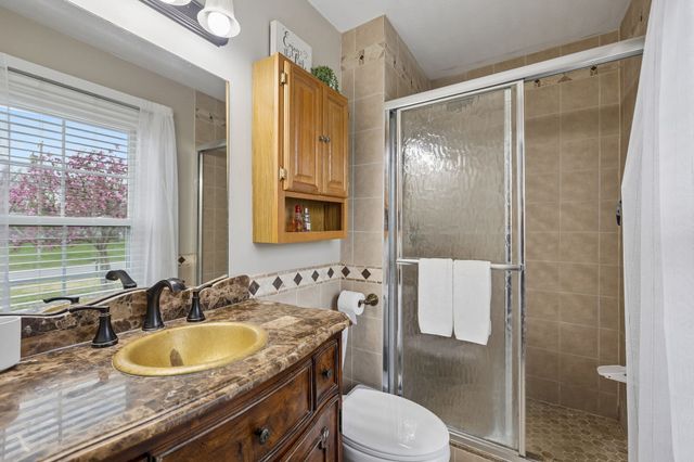 2014 Stonebrook Dr, Murfreesboro, TN 37128