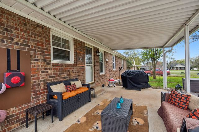 2014 Stonebrook Dr, Murfreesboro, TN 37128