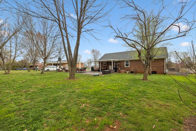 2014 Stonebrook Dr, Murfreesboro, TN 37128