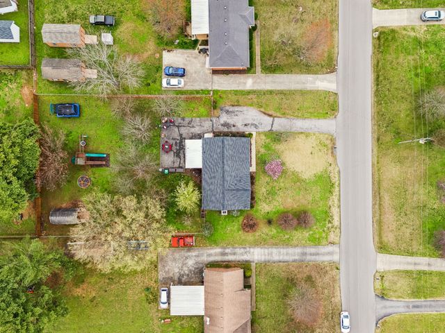 2014 Stonebrook Dr, Murfreesboro, TN 37128