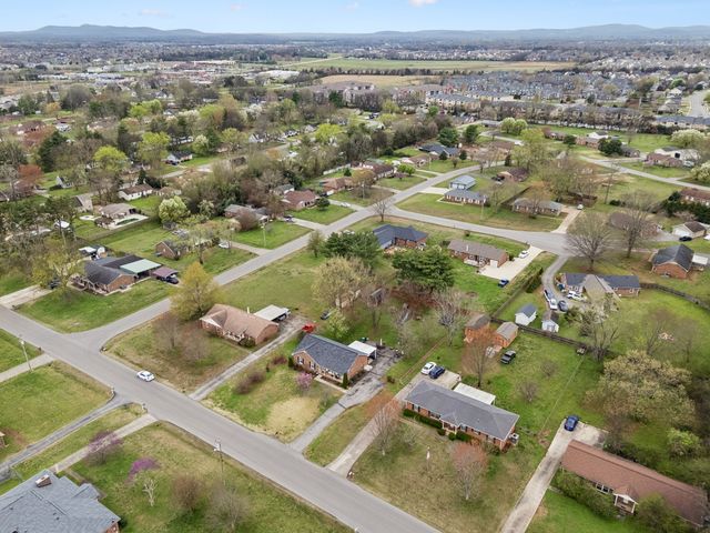 2014 Stonebrook Dr, Murfreesboro, TN 37128