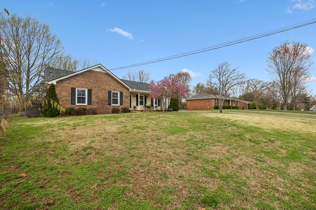 2014 Stonebrook Dr, Murfreesboro, TN 37128