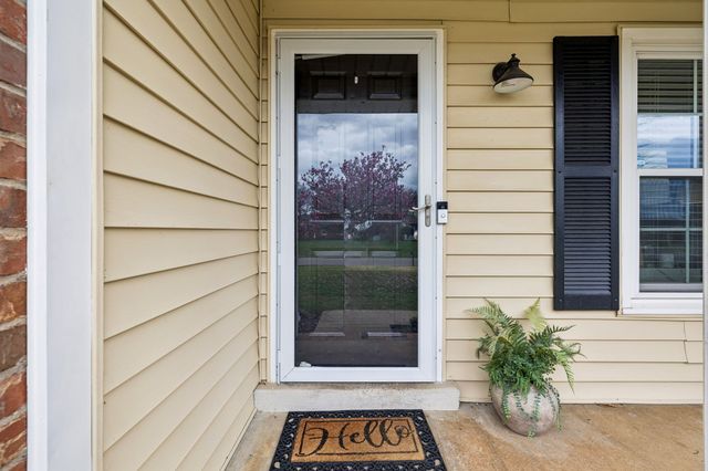 2014 Stonebrook Dr, Murfreesboro, TN 37128