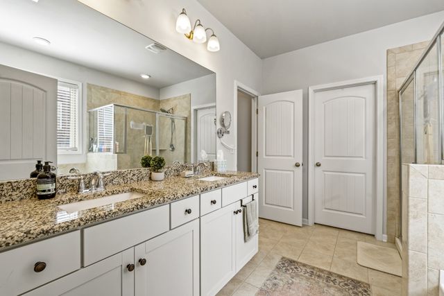 8048 Forest Hills Dr, Spring Hill, TN 37174