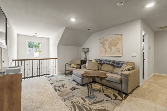 8048 Forest Hills Dr, Spring Hill, TN 37174