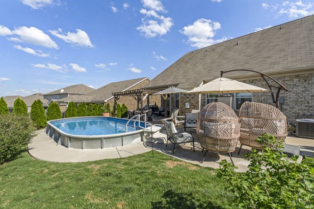 8048 Forest Hills Dr, Spring Hill, TN 37174