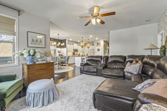 8048 Forest Hills Dr, Spring Hill, TN 37174