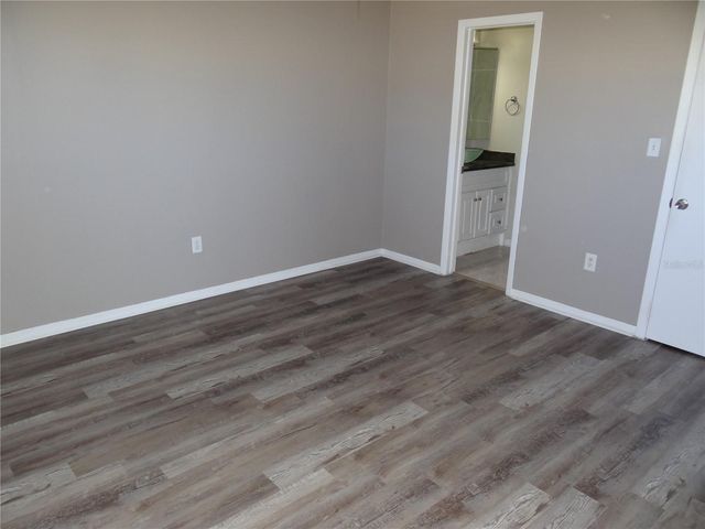 5357 81ST STREET N 14, St Petersburg, FL 33709