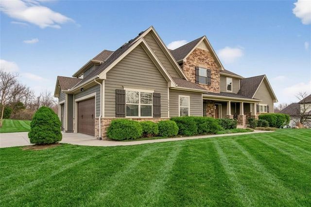 10509 N Hedges Avenue, Kansas City, MO 64157