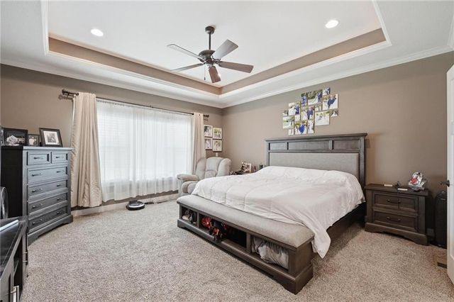 10509 N Hedges Avenue, Kansas City, MO 64157