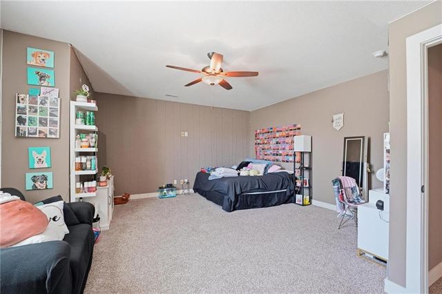 10509 N Hedges Avenue, Kansas City, MO 64157