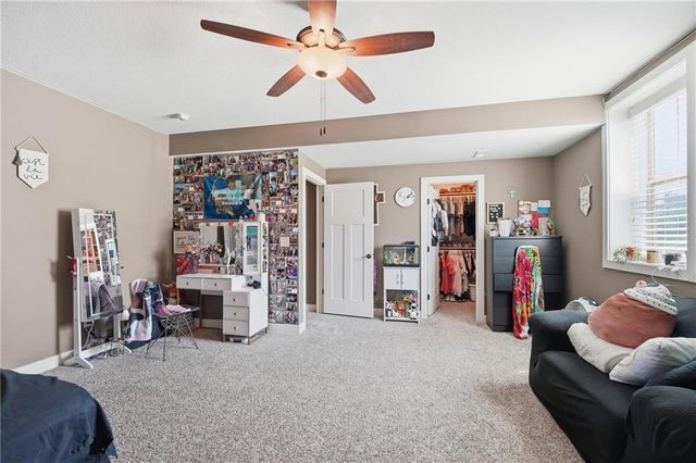 10509 N Hedges Avenue, Kansas City, MO 64157