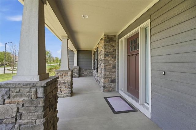 10509 N Hedges Avenue, Kansas City, MO 64157