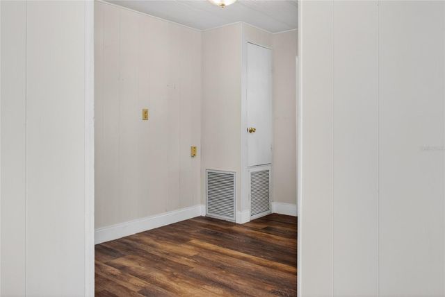 498 LONGWOOD DRIVE, Venice, FL 34285