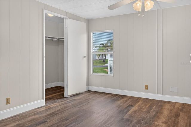 498 LONGWOOD DRIVE, Venice, FL 34285