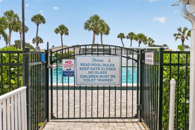 498 LONGWOOD DRIVE, Venice, FL 34285
