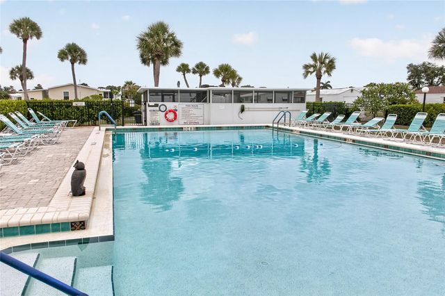 498 LONGWOOD DRIVE, Venice, FL 34285