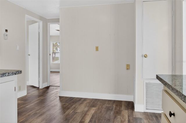 498 LONGWOOD DRIVE, Venice, FL 34285