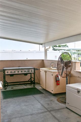 498 LONGWOOD DRIVE, Venice, FL 34285