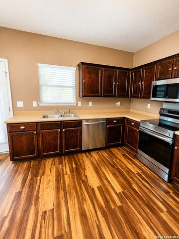 9006 Pinseeker, Selma, TX 78154